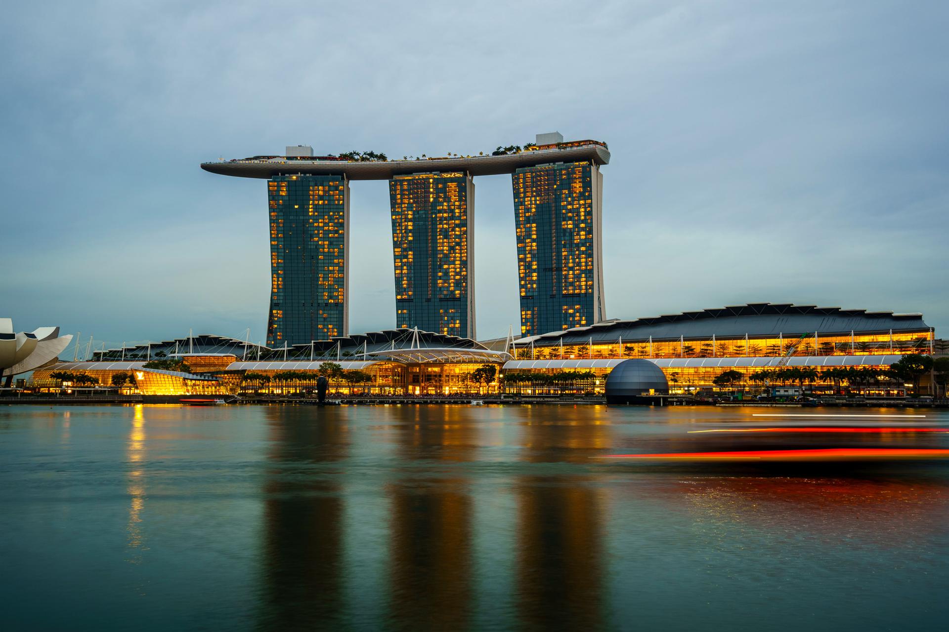 Singapore Residence by Investment