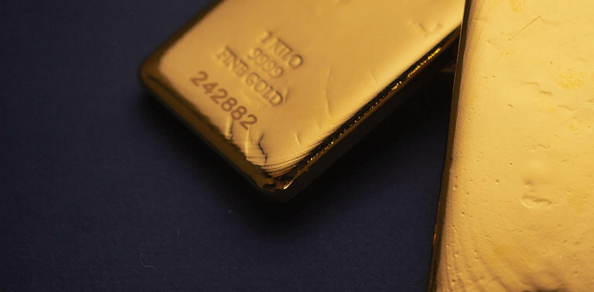 The Ultimate Safe Haven: Why Gold is Every Investor's Shield in Volatile Times